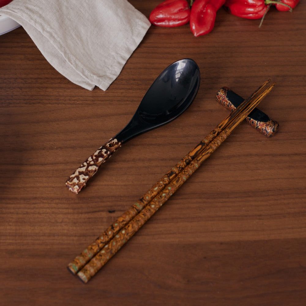 Lacquered Chopsticks & Chopsticks Rest