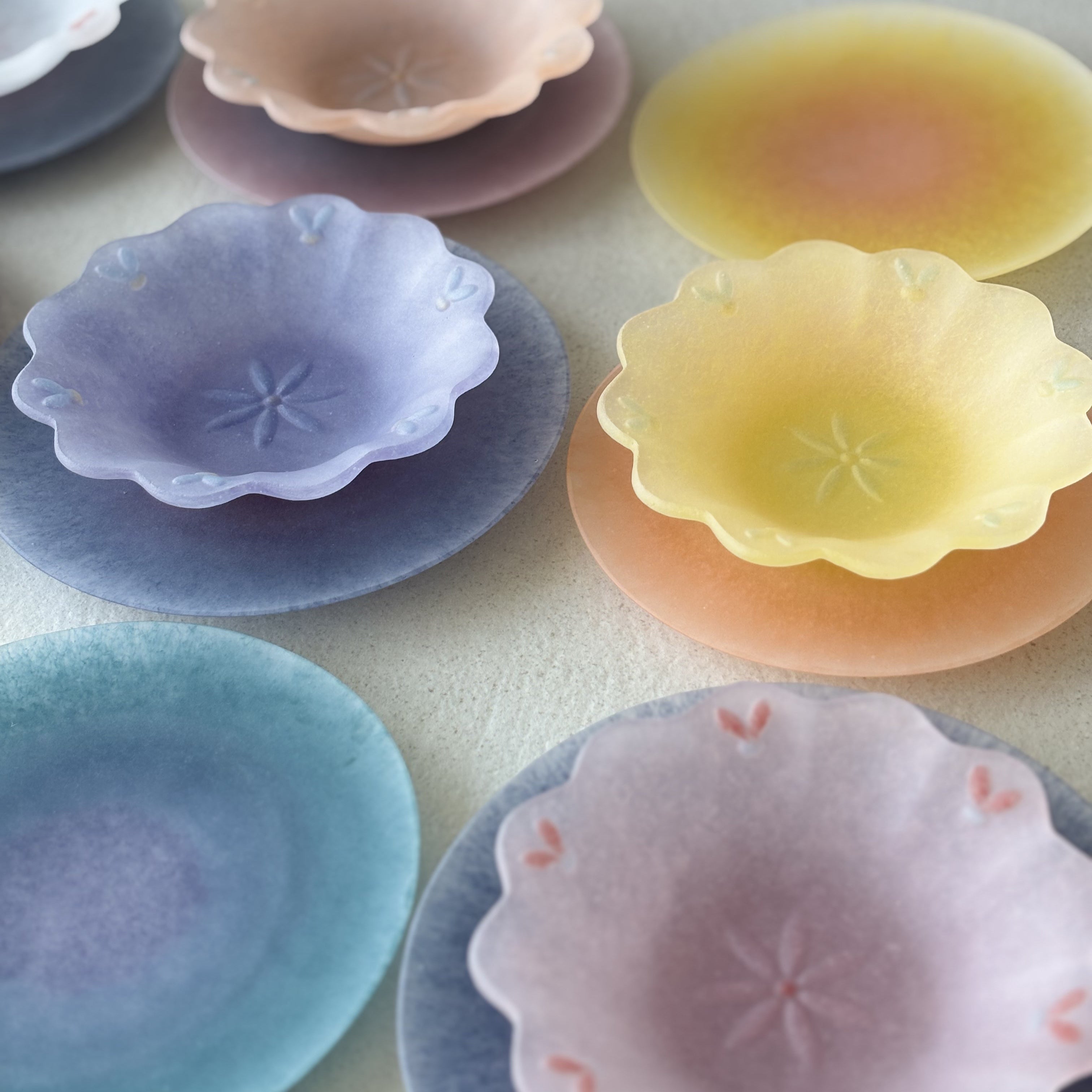 Powder-Fired Flower Glass Bowl
